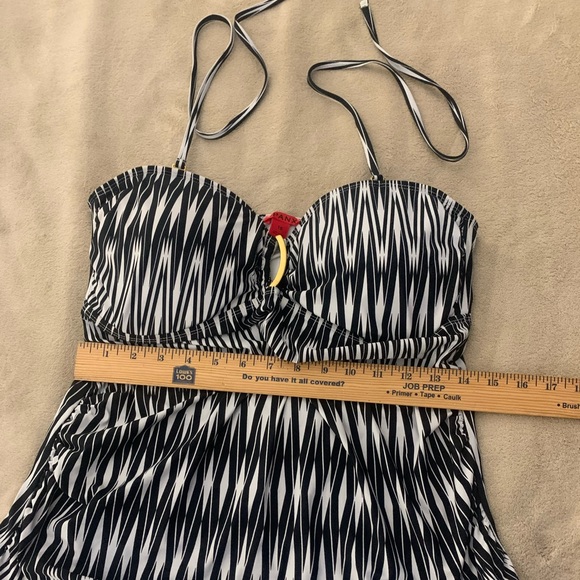 SPANX Zigzag Loop Tankini Swim Top size 16 - Picture 3 of 8